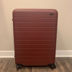 Away Luggage - Medium